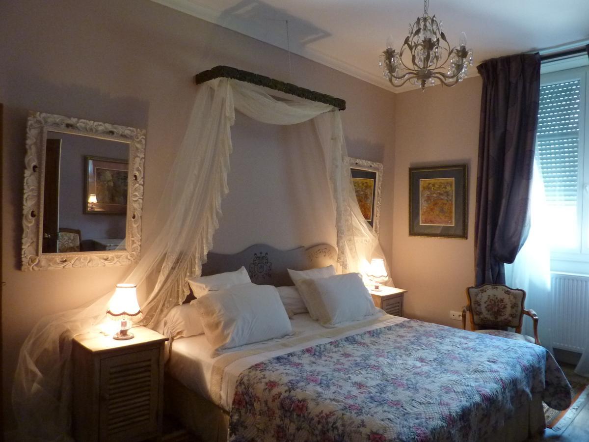 Chateau La Hussardiere Dampierre-sur-Salon Dış mekan fotoğraf